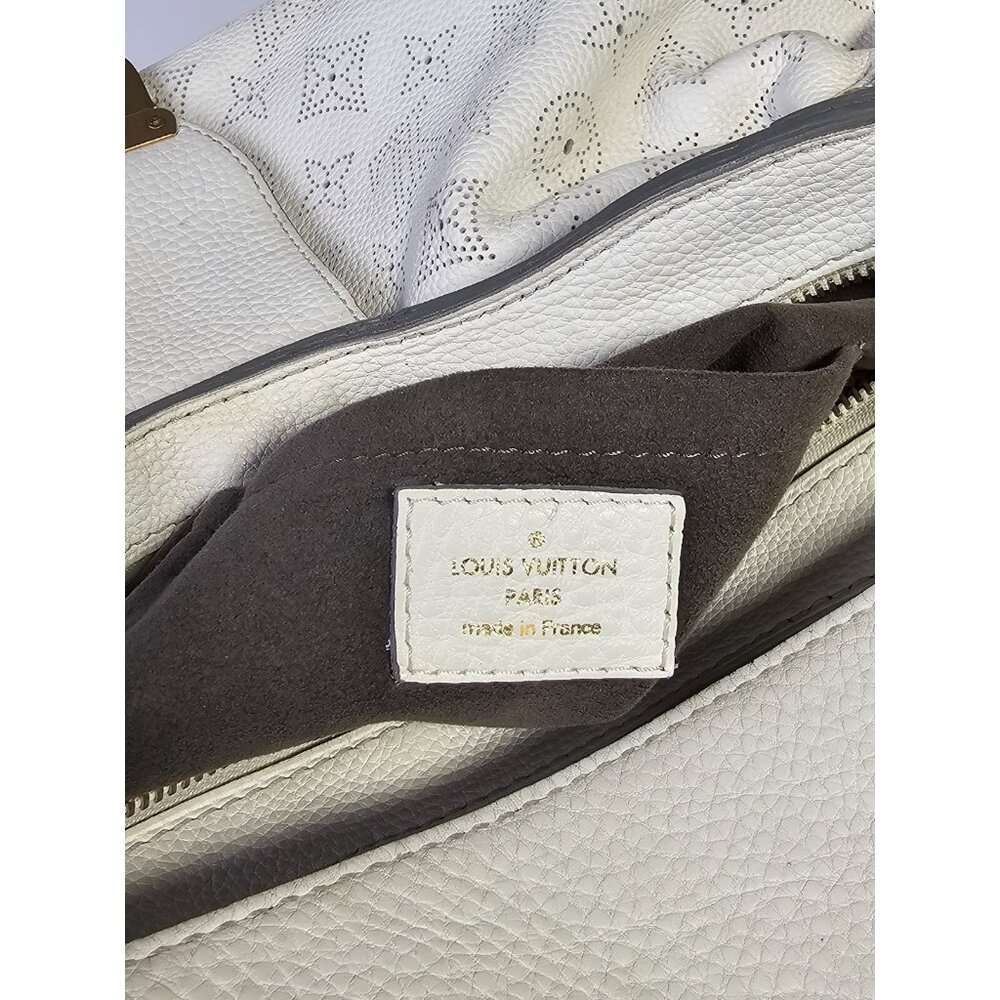 LOUIS VUITTON Mahina Solar PM White Perforated Leather Shoulder Bag Monogram LV - Picture 9 of 16